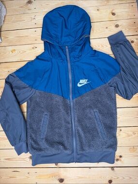 Nike Kids Blue and Gray Hooded Puffer Sherpa Jacket Sz M